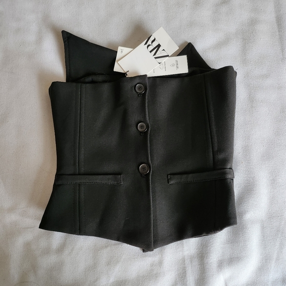 NWT Zara Black Asymmetrical strapless top with menswear inspired button back - Picture 6 of 9